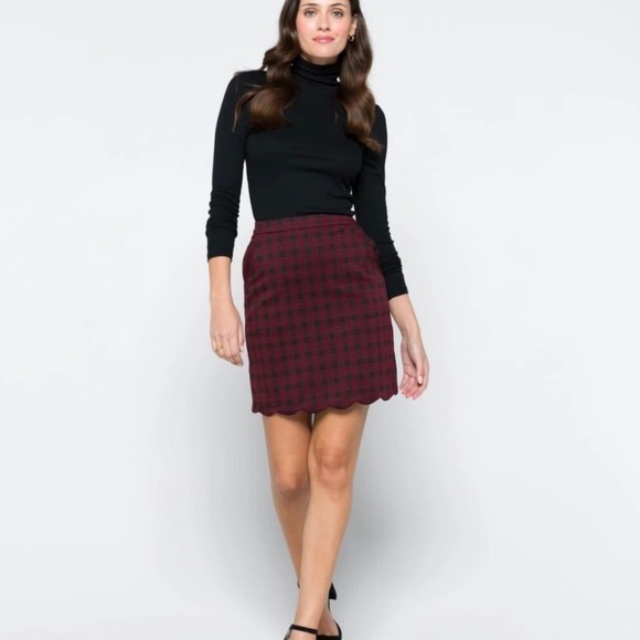 Skies Are Blue Dresses & Skirts - NWT- Skies Are Blue Red & Black Scalloped Hem Mini Skirt